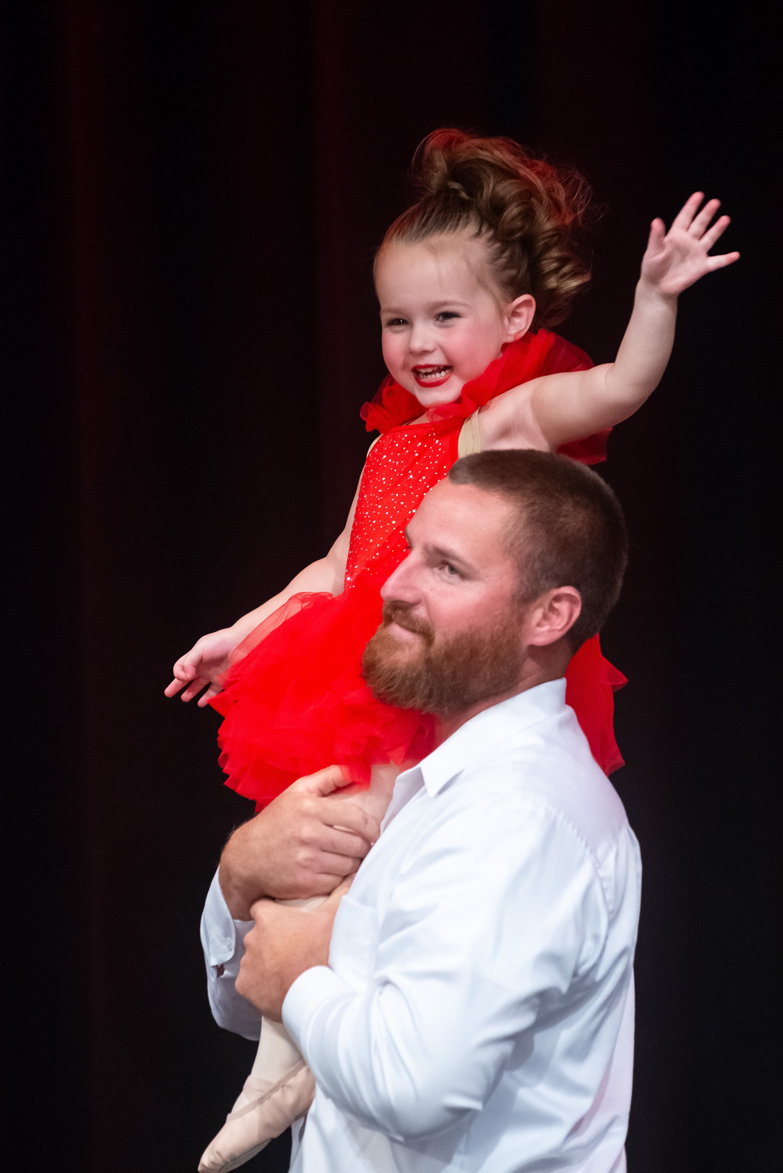Daddy-daughter dance moment 9