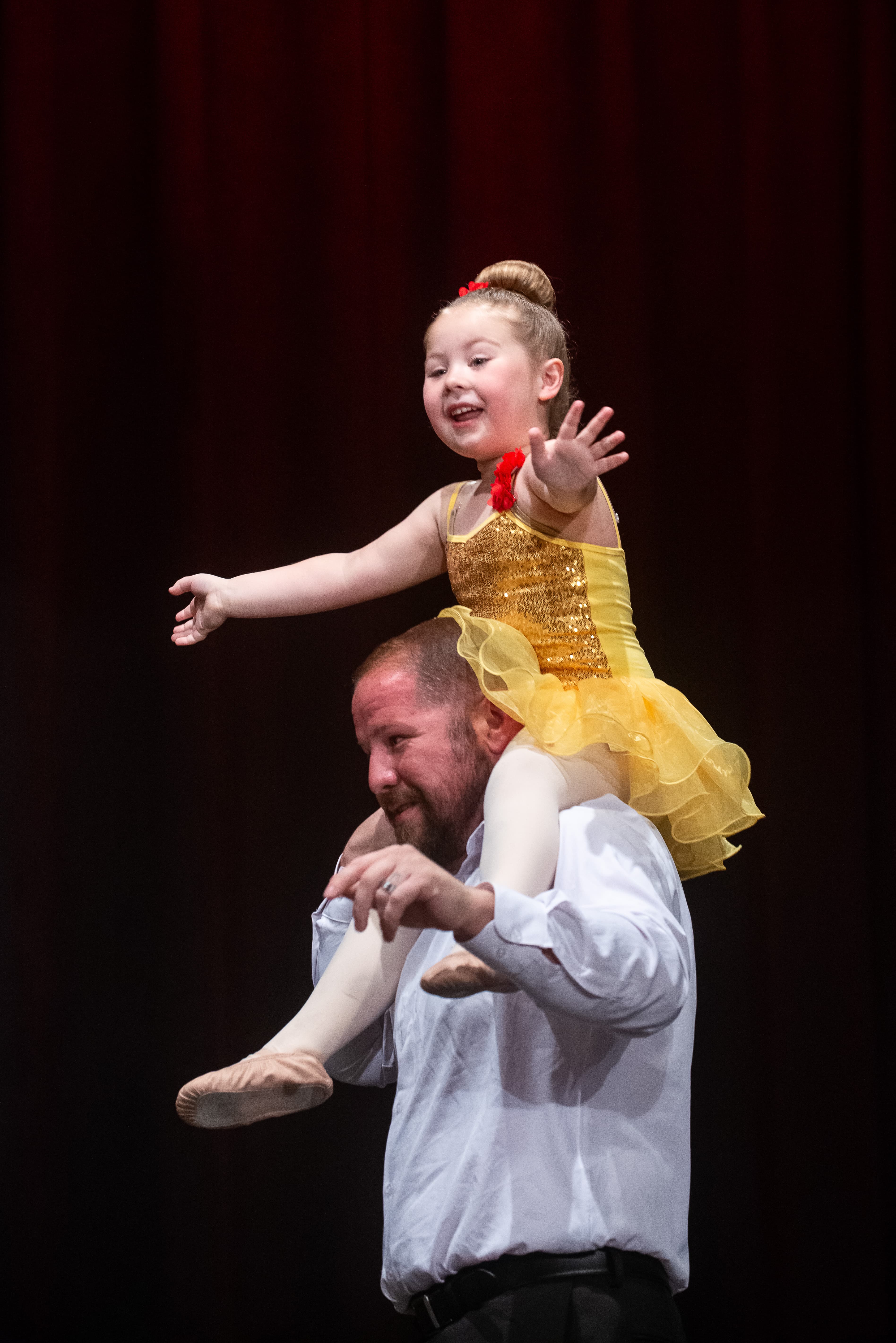 Daddy-daughter dance moment 6