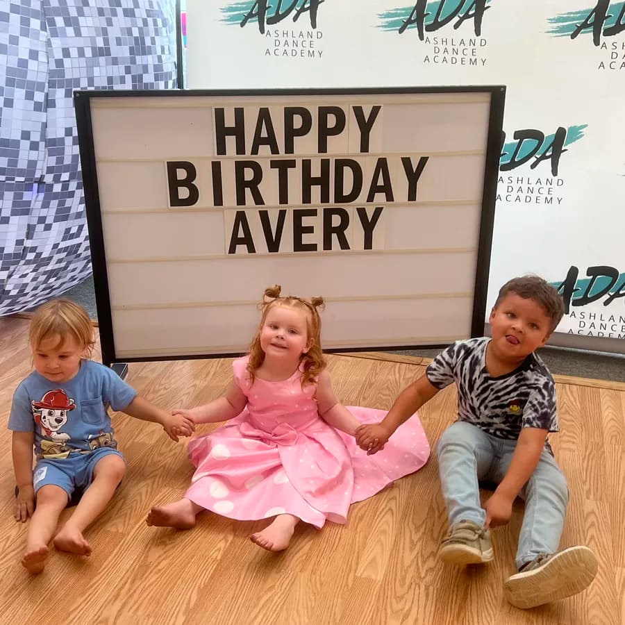 Kids enjoying a birthday dance party at Ashland Dance Academy